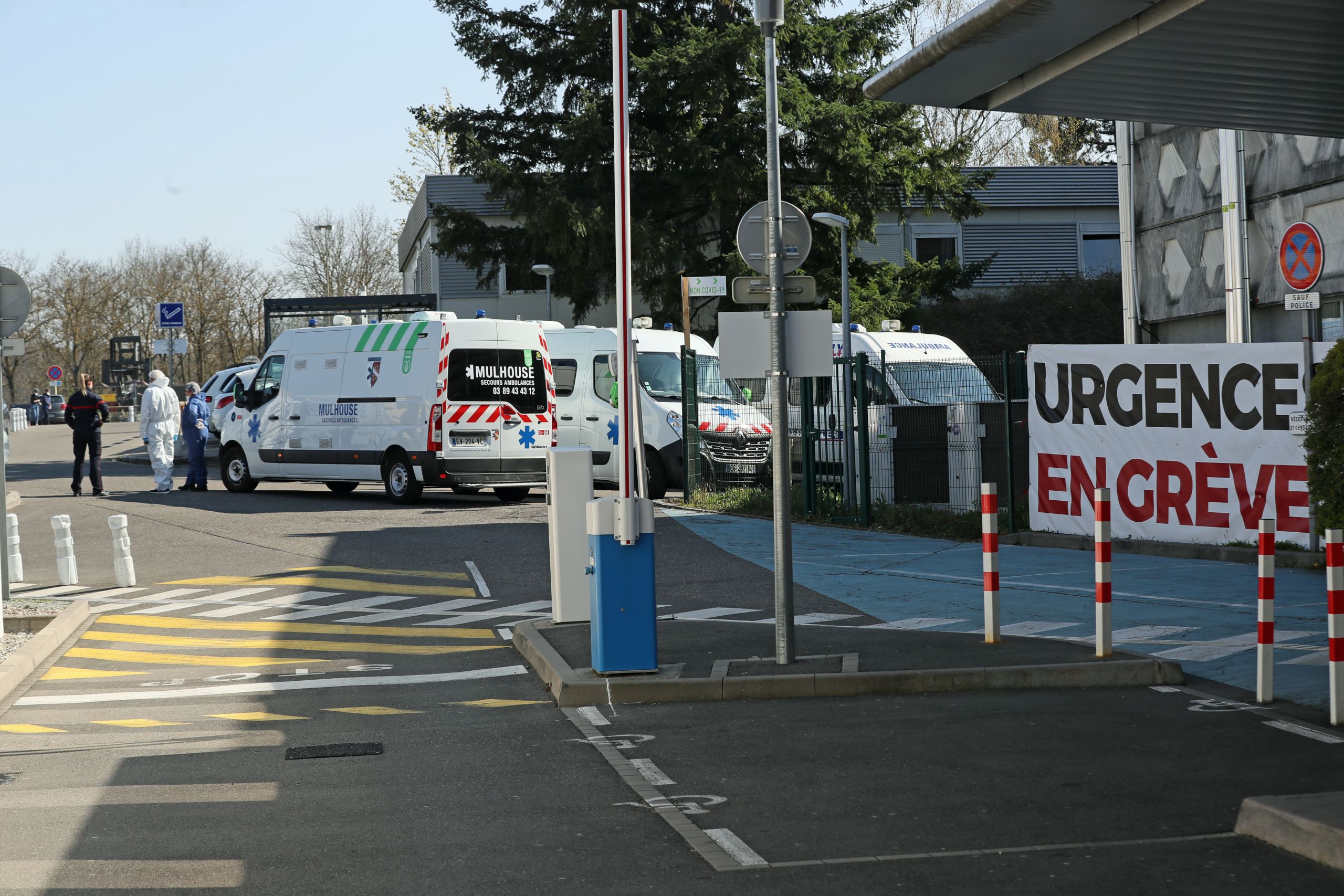 Le mouvement de grève lancé le 26 avril 2019 par le personnel paramédical du service des urgences de l’hôpital Émile-Muller de Mulhouse sera levé à partir du 1er janvier 2021.
